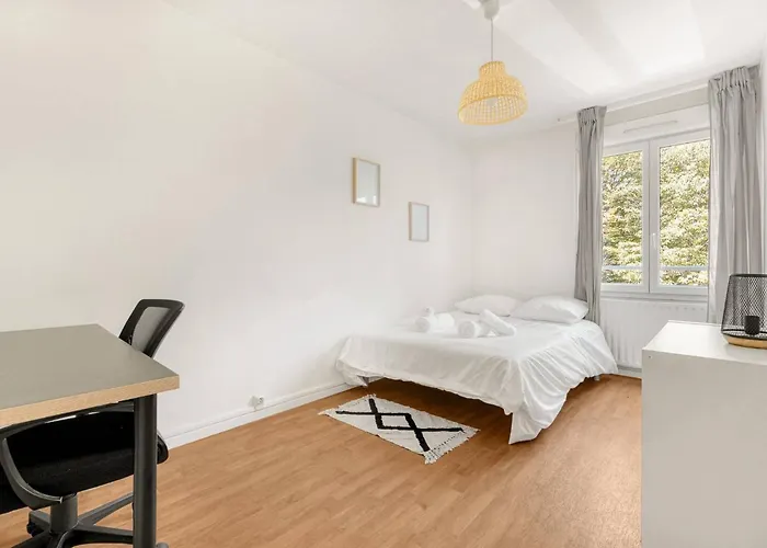 Grand - Parking Gratuit - Metro A 100m Apartment *